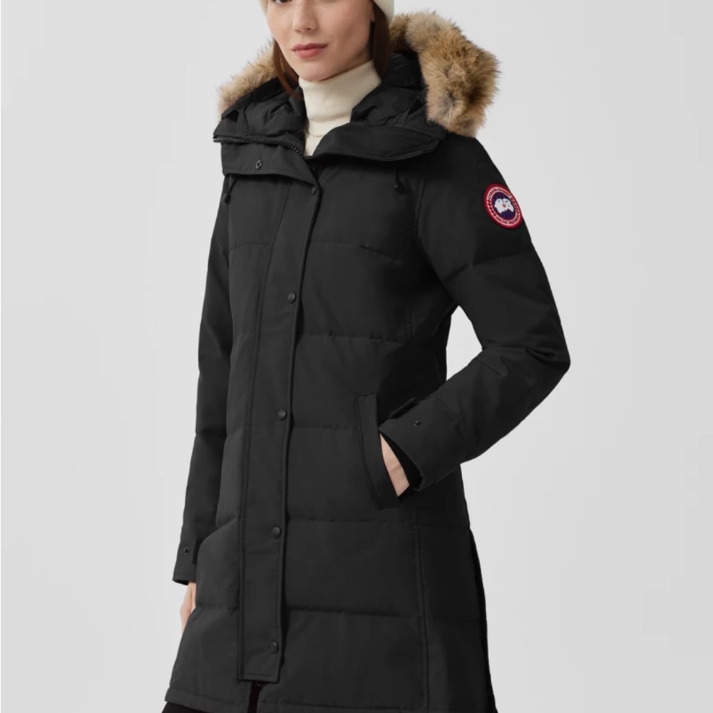 Shelburne Parka Heritage Canada Goose Women’s Size Small Coyote Fur Hood